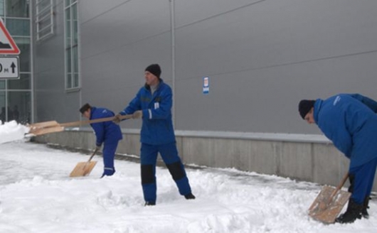 В Дзержинском районе Перми начался мониторинг управляющих компаний по уборке снега